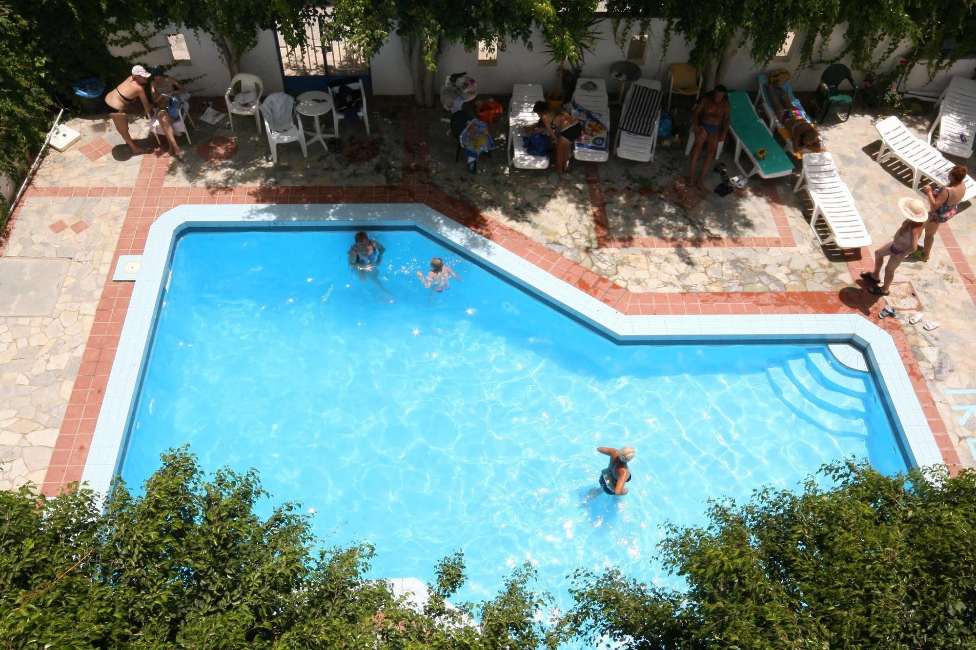 Hotel Iro Limenas Chersonisou Exterior foto